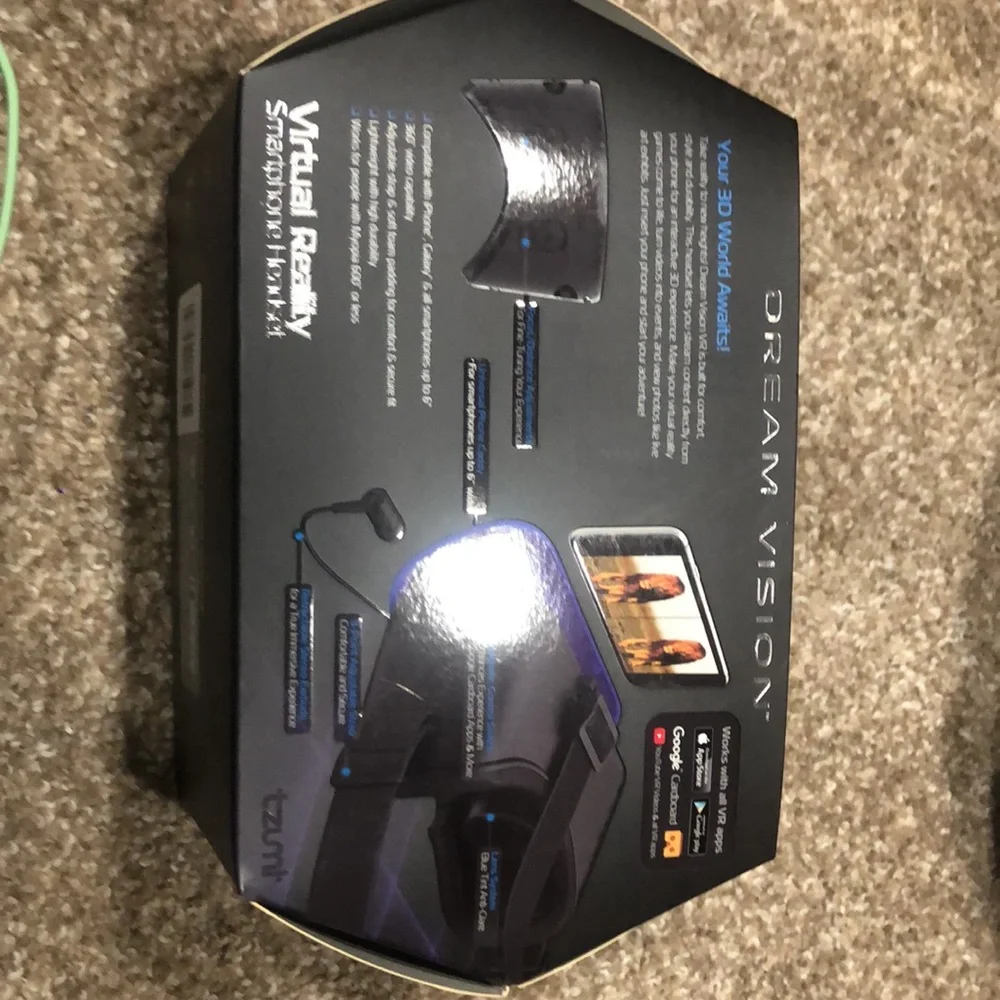 Virtual reality smartphone headset